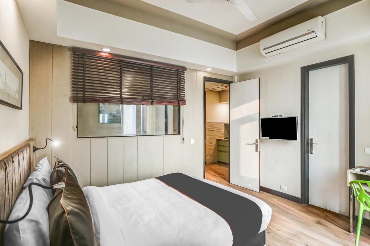 Collection O Limewood Stay 구르가온 외부 사진