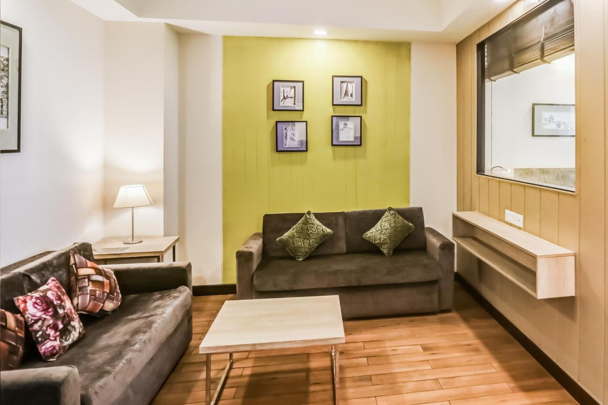 Collection O Limewood Stay 구르가온 외부 사진